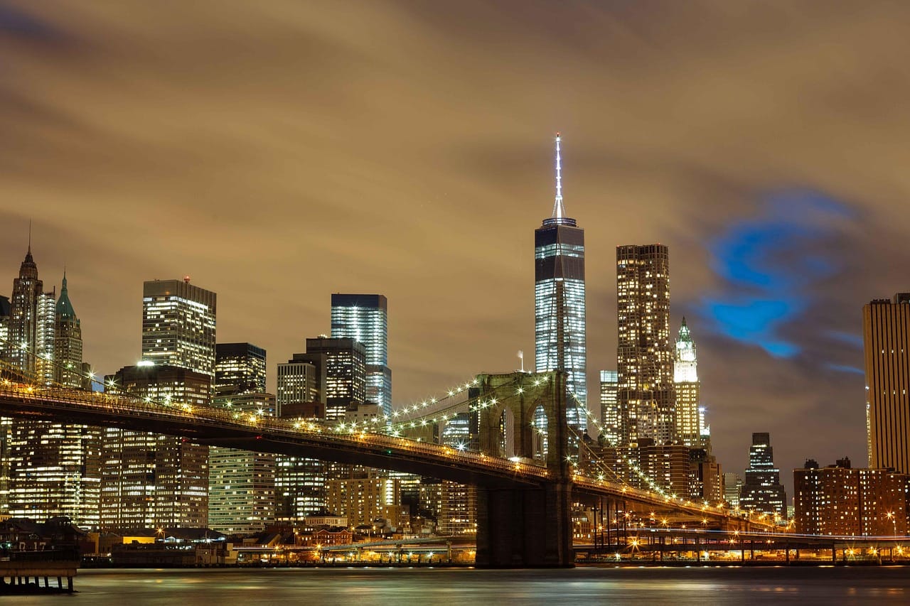 Brooklyn Bridge and Manhattan illuminated at night