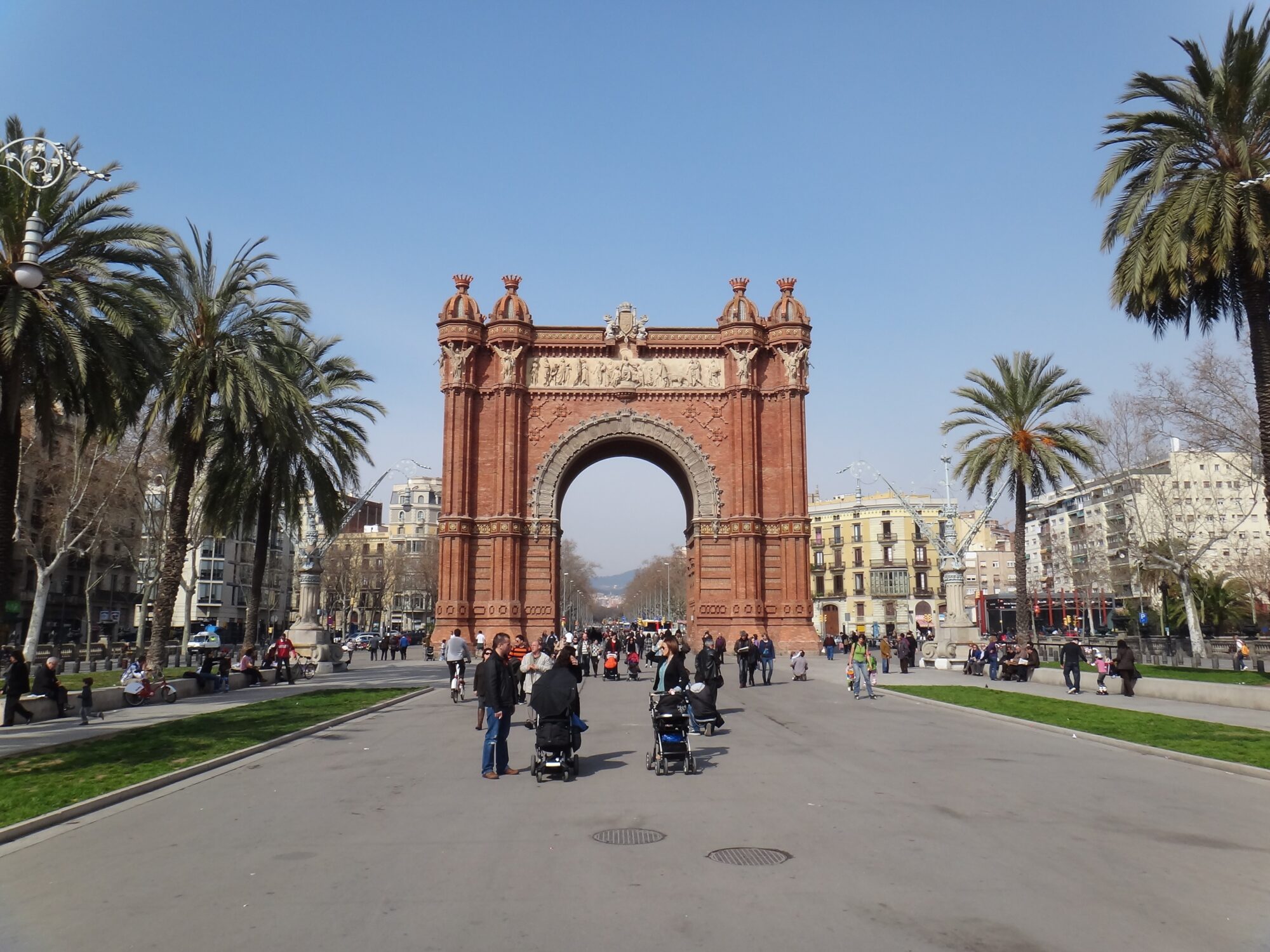 4 Days in Barcelona Travel Guide - Complete Itinerary Notion Planner